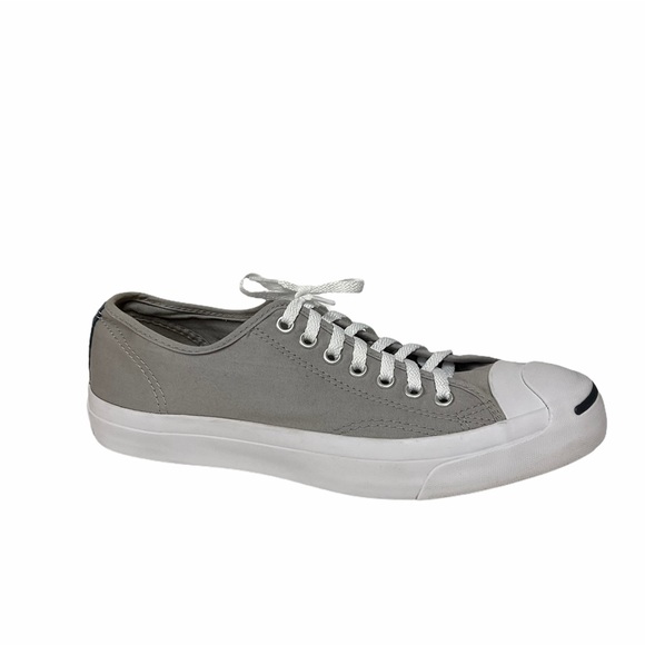 SOLD Converse Sneaker - Picture 1 of 10